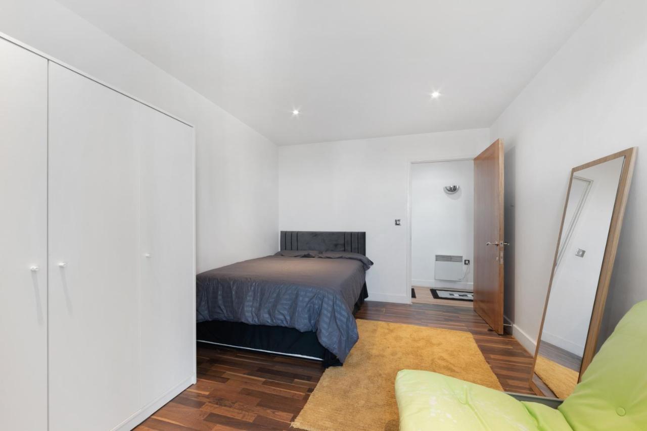 Excel 3 Bedroom Apartment Near City Airport And O2 Arena London Exterior photo