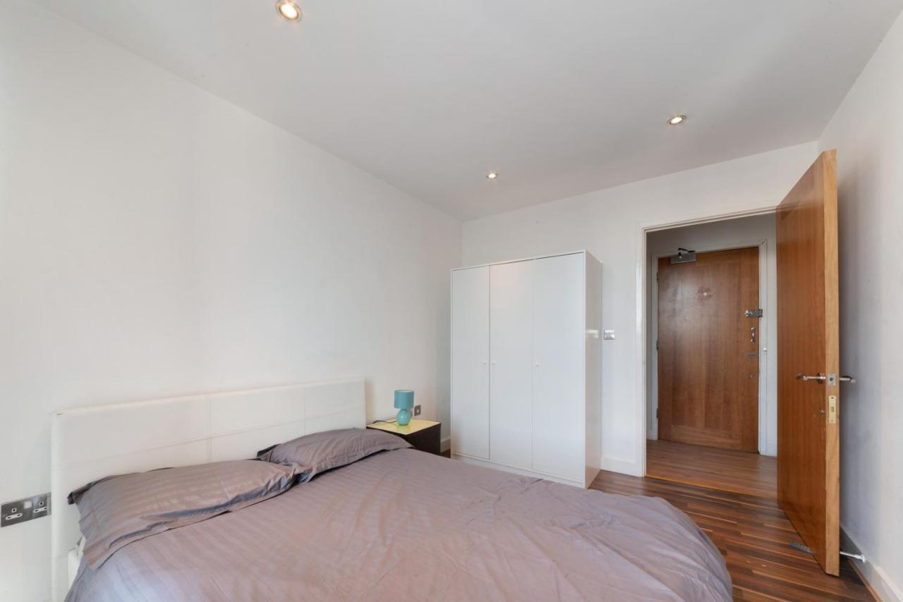 Excel 3 Bedroom Apartment Near City Airport And O2 Arena London Exterior photo