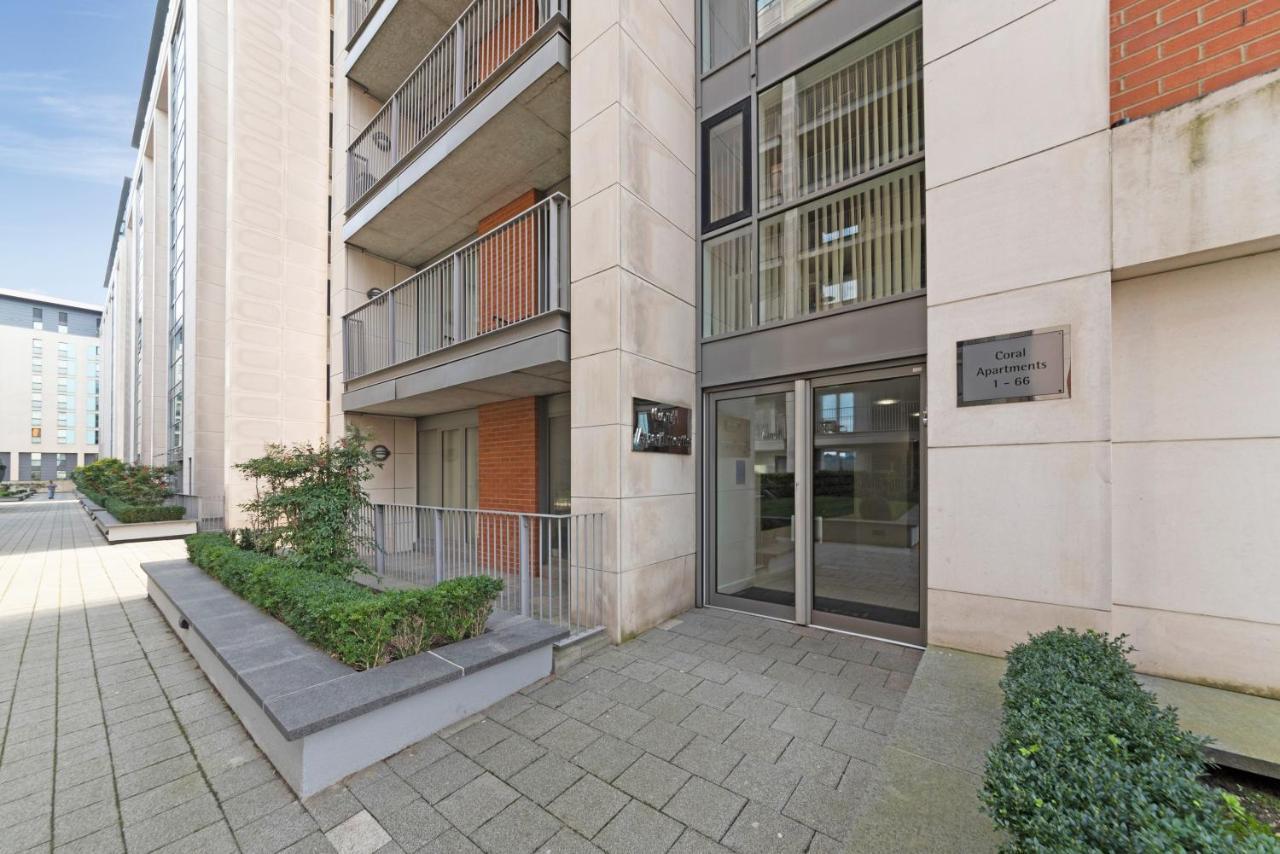 Excel 3 Bedroom Apartment Near City Airport And O2 Arena London Exterior photo