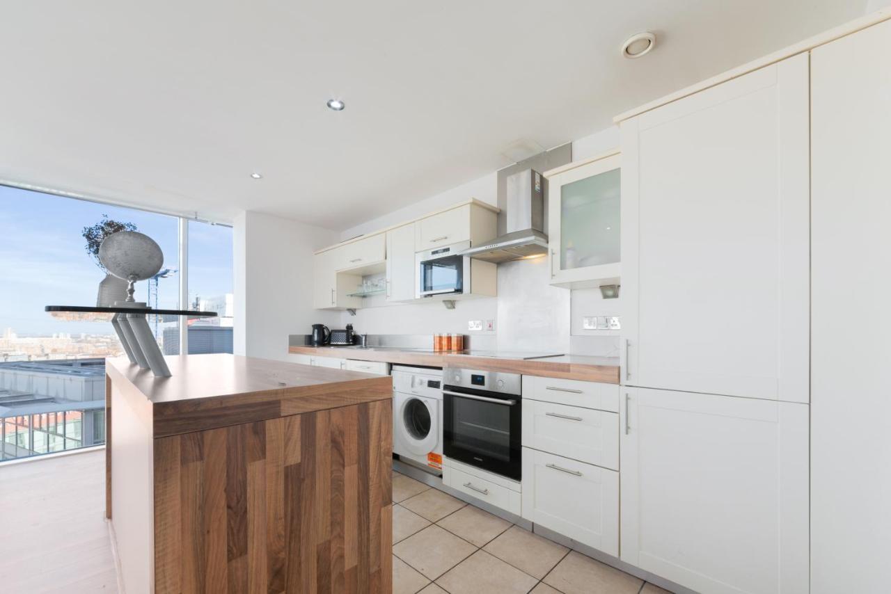 Excel 3 Bedroom Apartment Near City Airport And O2 Arena London Exterior photo